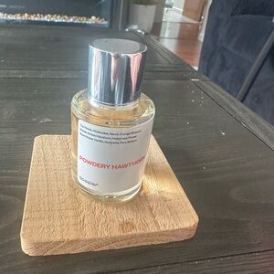 Dossier Powdery Hawthorn